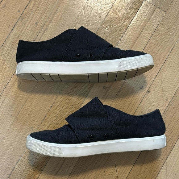 Vince Blair Velcro Sneakers in Black - Picture 5 of 8